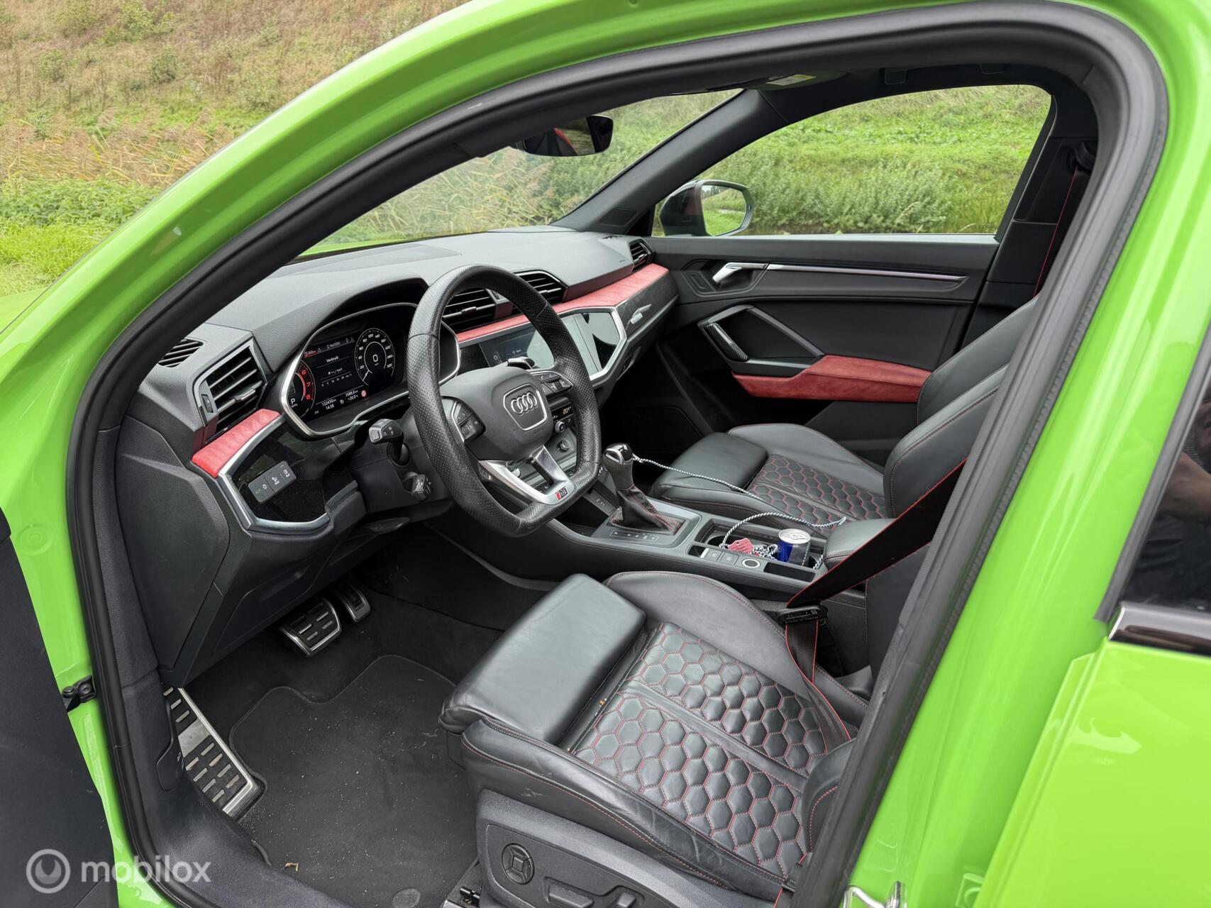 Foto van Audi RS Q3 Sportback