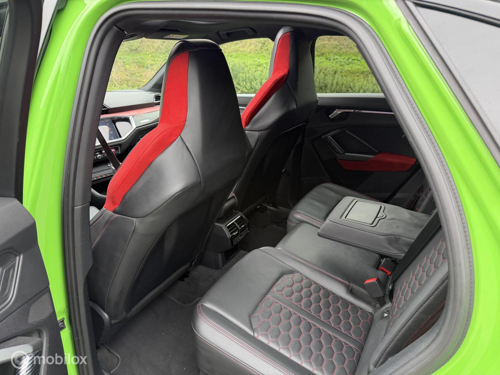 Foto van Audi RS Q3 Sportback