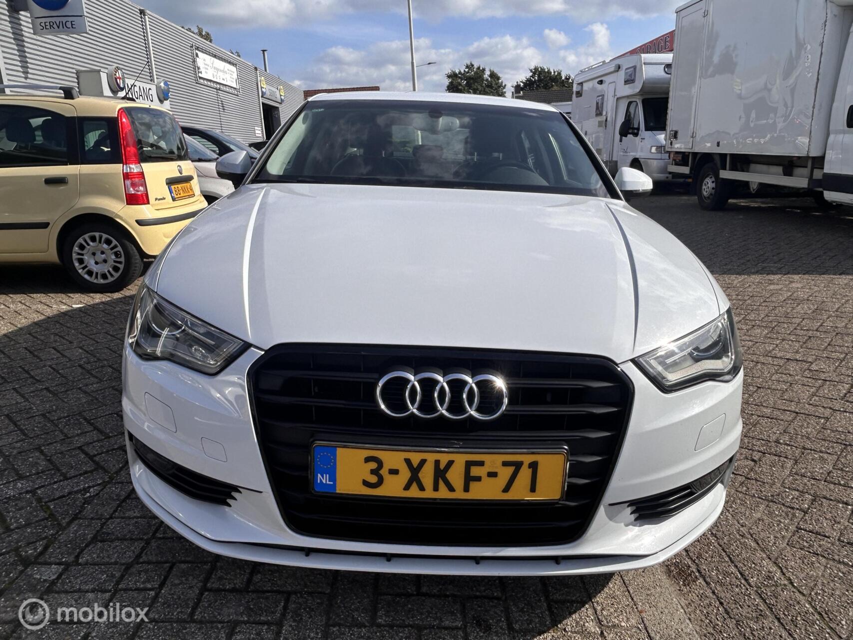 Foto van Audi A3 Limousine