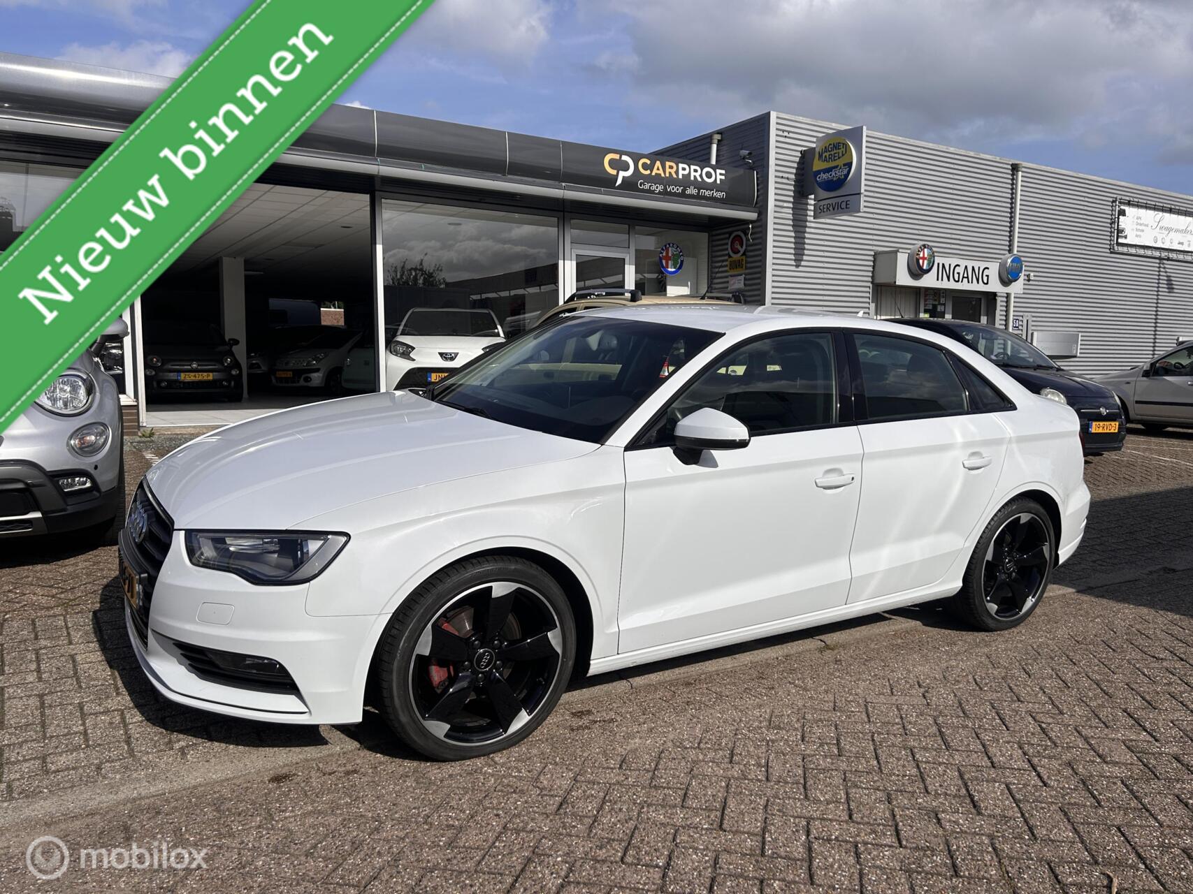 Audi A3 Limousine 1.4 TFSI CoD Ambition Pro Line S 2014 - voorkant