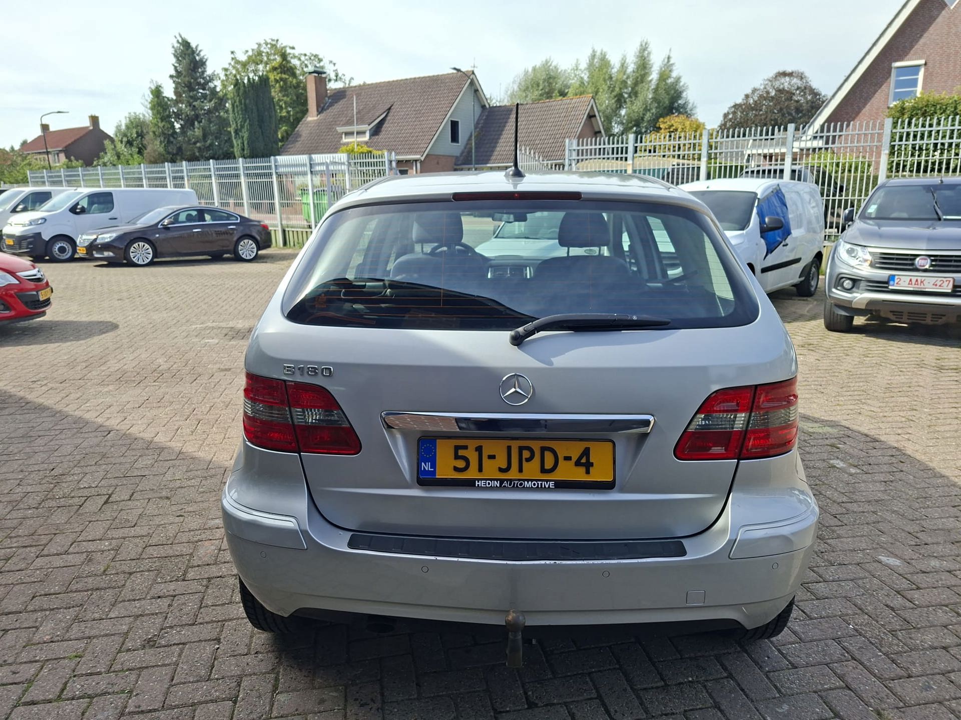 Foto van Mercedes-Benz B 180