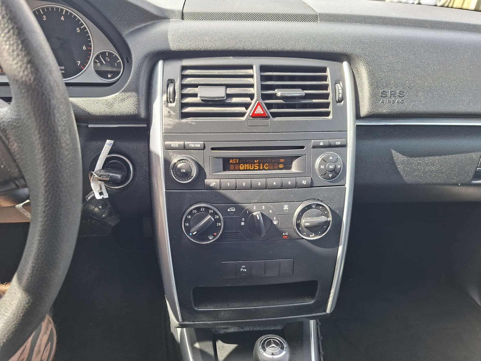 Foto van Mercedes-Benz B 180