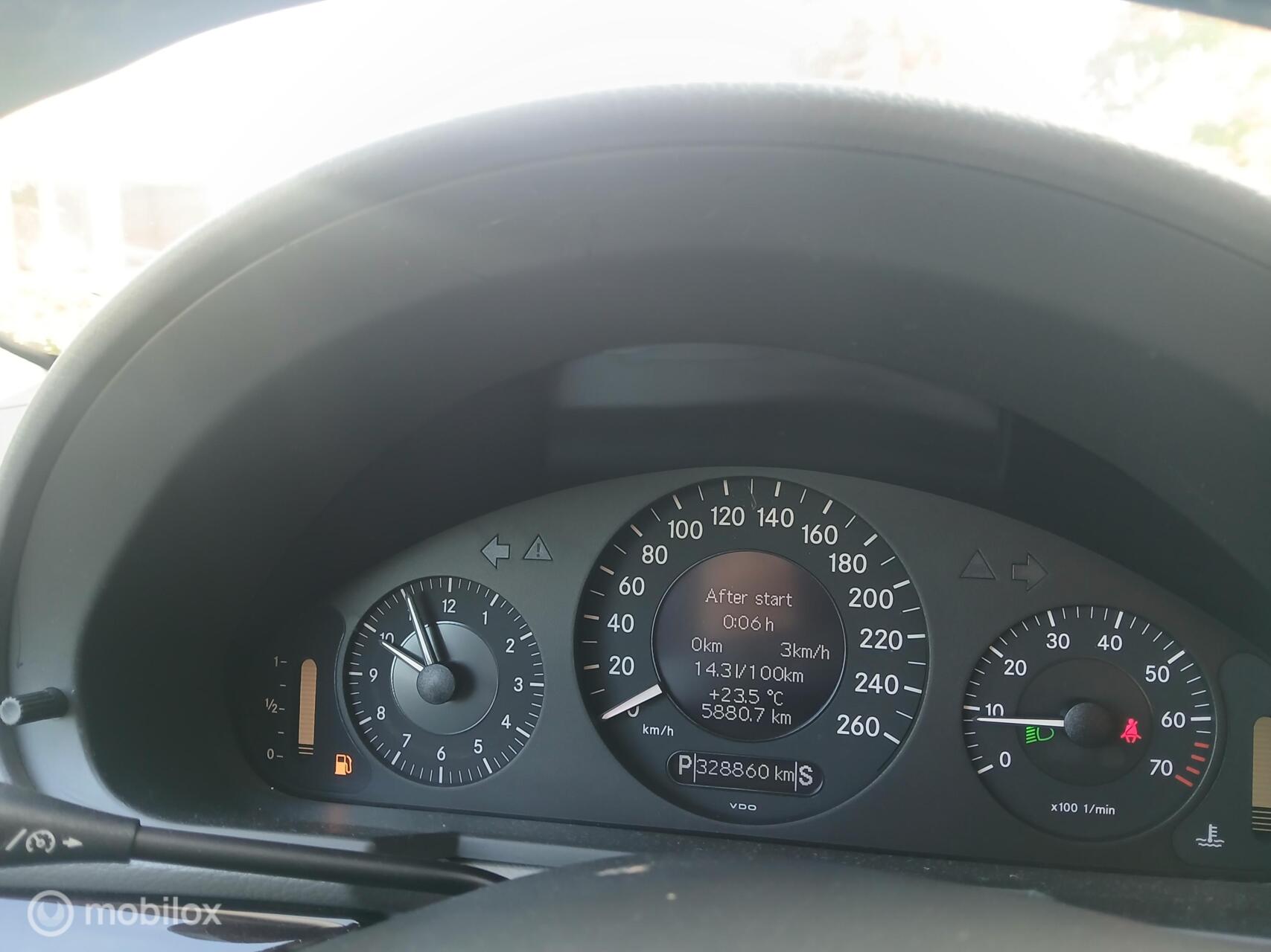 Foto van Mercedes-Benz E 200 Kompressor