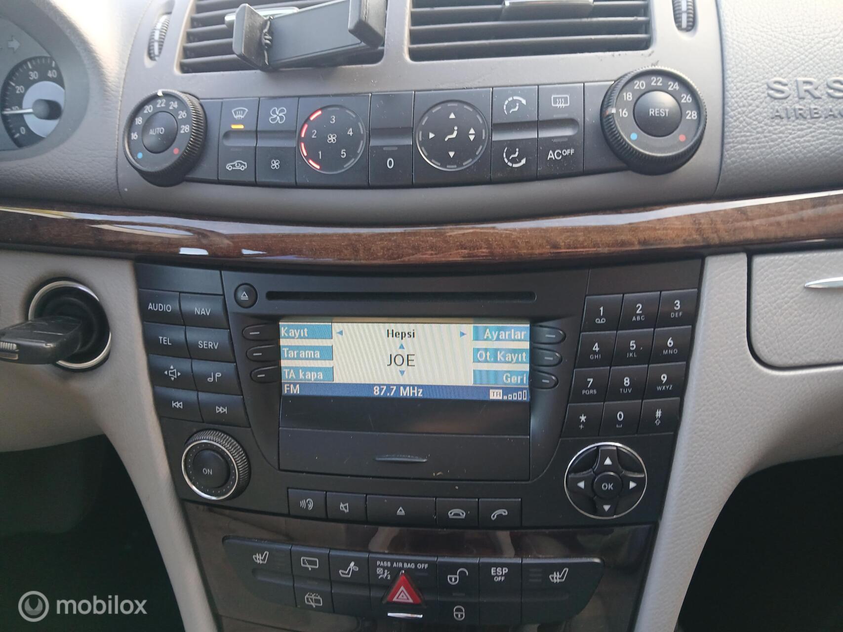Foto van Mercedes-Benz E 200 Kompressor