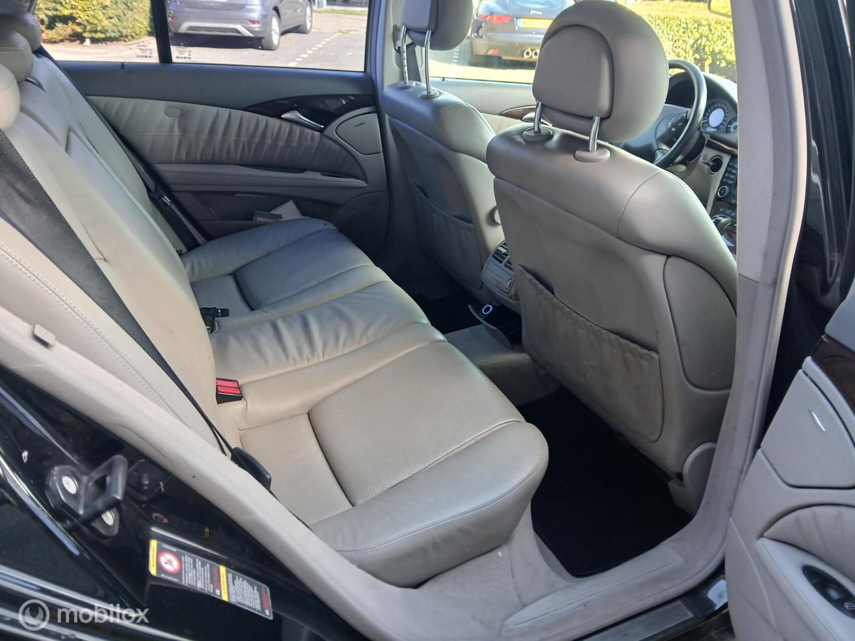 Foto van Mercedes-Benz E 200 Kompressor