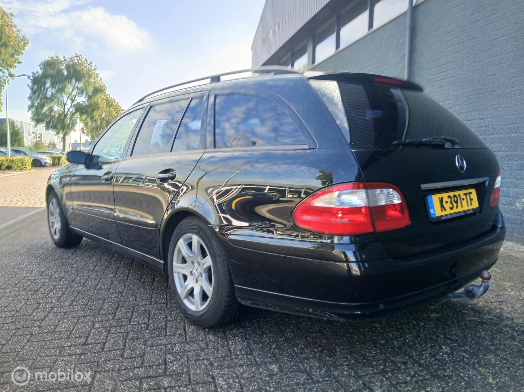 Foto van Mercedes-Benz E 200 Kompressor