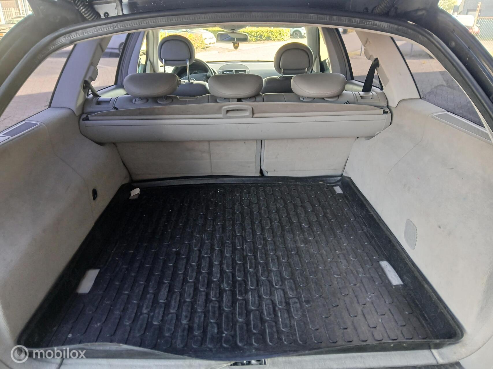 Foto van Mercedes-Benz E 200 Kompressor