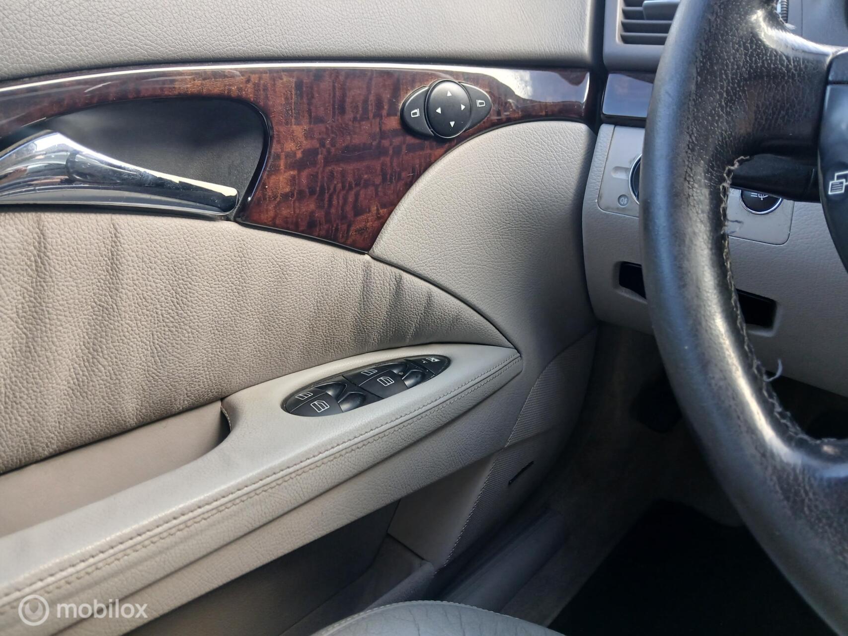 Foto van Mercedes-Benz E 200 Kompressor