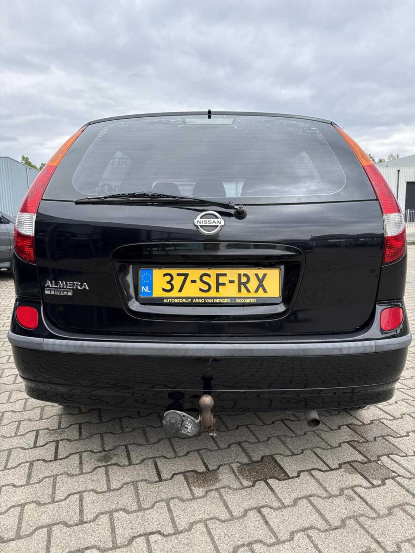 Foto van Nissan Nissan Almera Tino