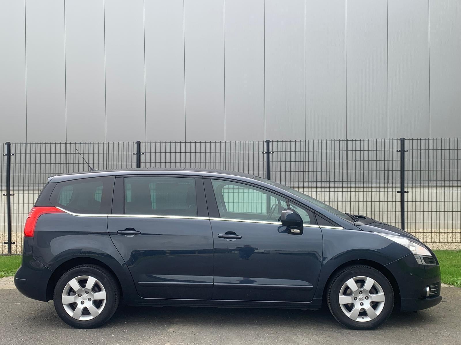 Foto van Peugeot 5008