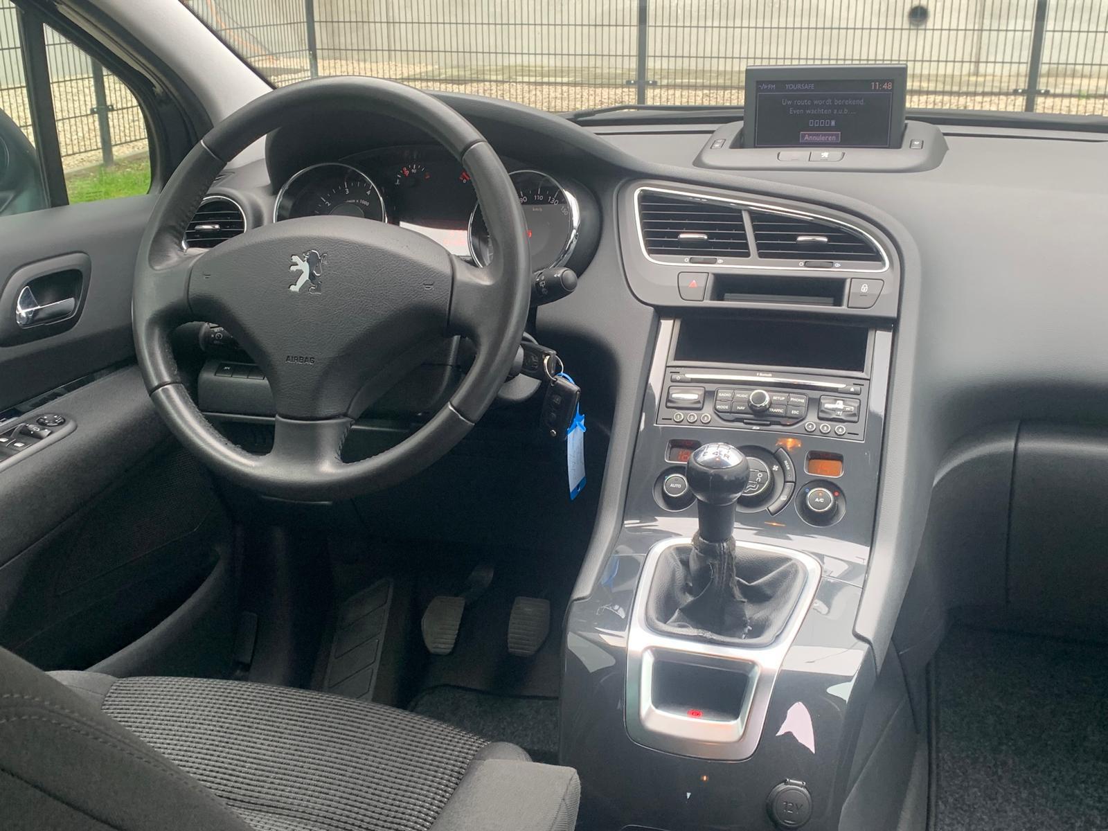 Foto van Peugeot 5008