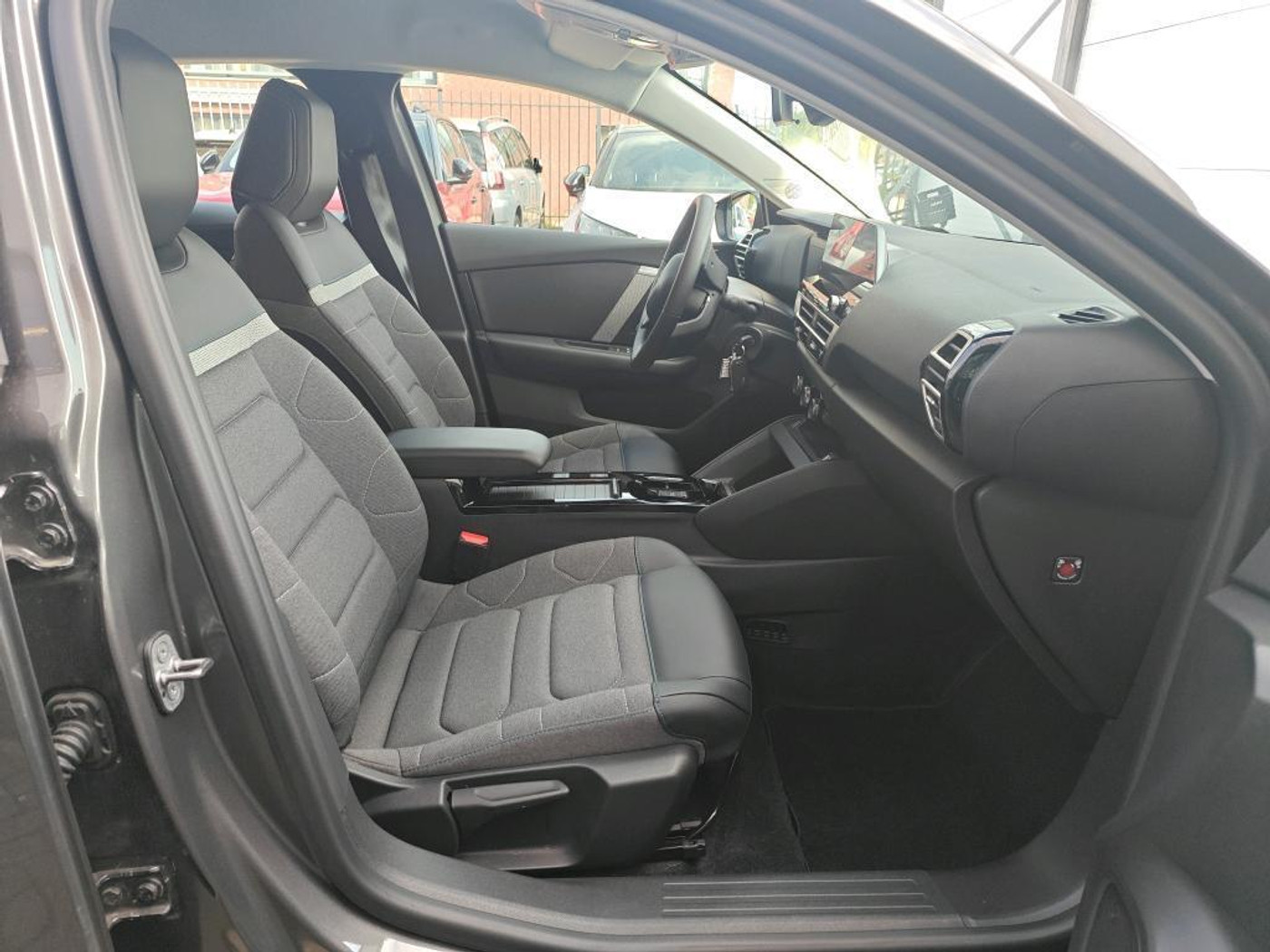Foto van Citroen E-c4