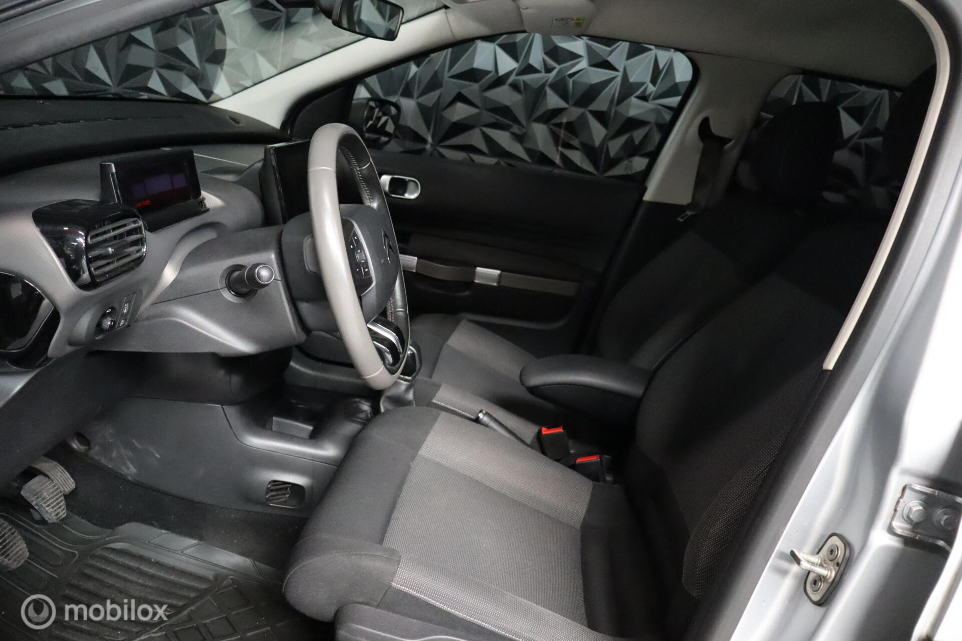 Foto van Citroen C4 Cactus