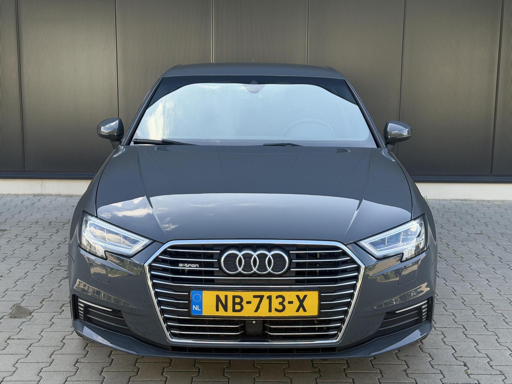 Foto van Audi A3 Sportback E-tron