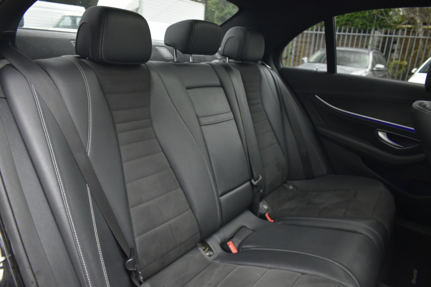 Foto van Mercedes-Benz E 220 D