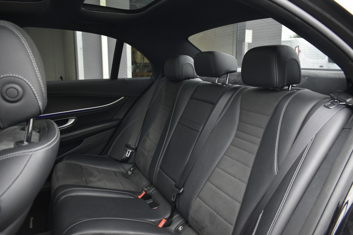 Foto van Mercedes-Benz E 220 D