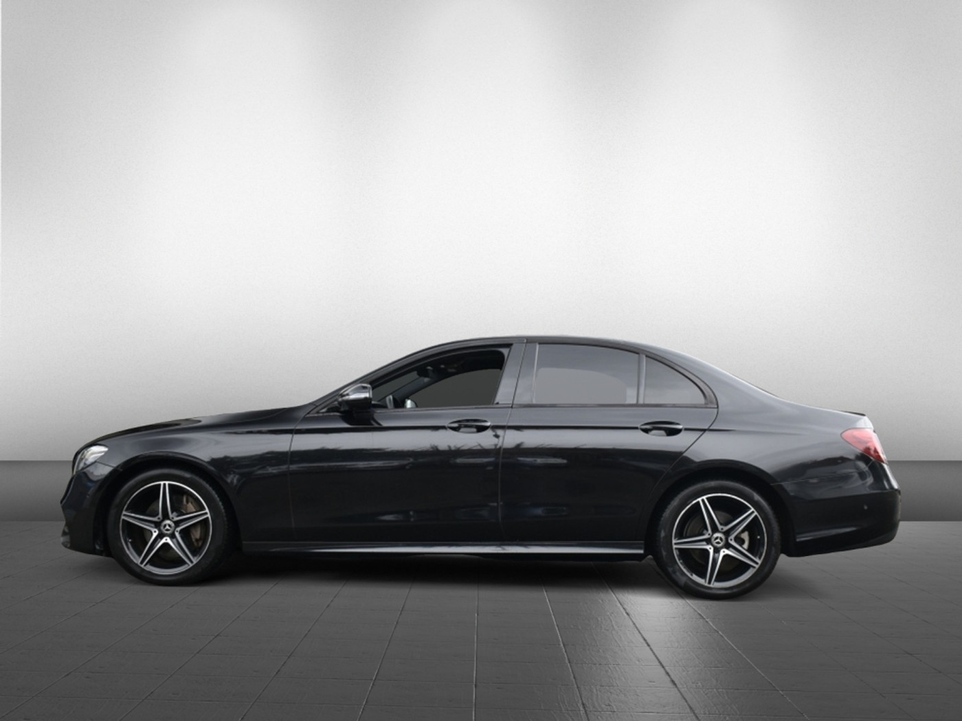 Foto van Mercedes-Benz E 220 D