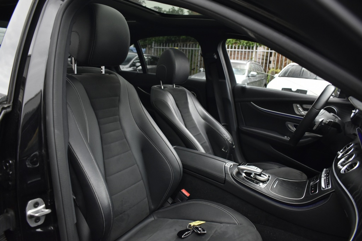 Foto van Mercedes-Benz E 220 D