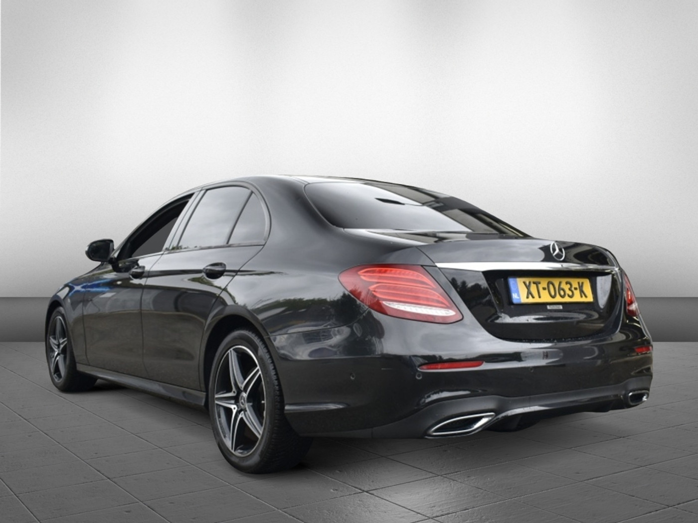 Foto van Mercedes-Benz E 220 D