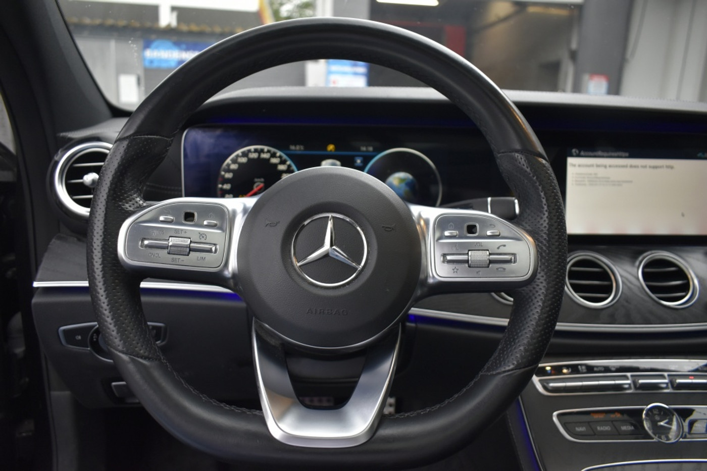 Foto van Mercedes-Benz E 220 D