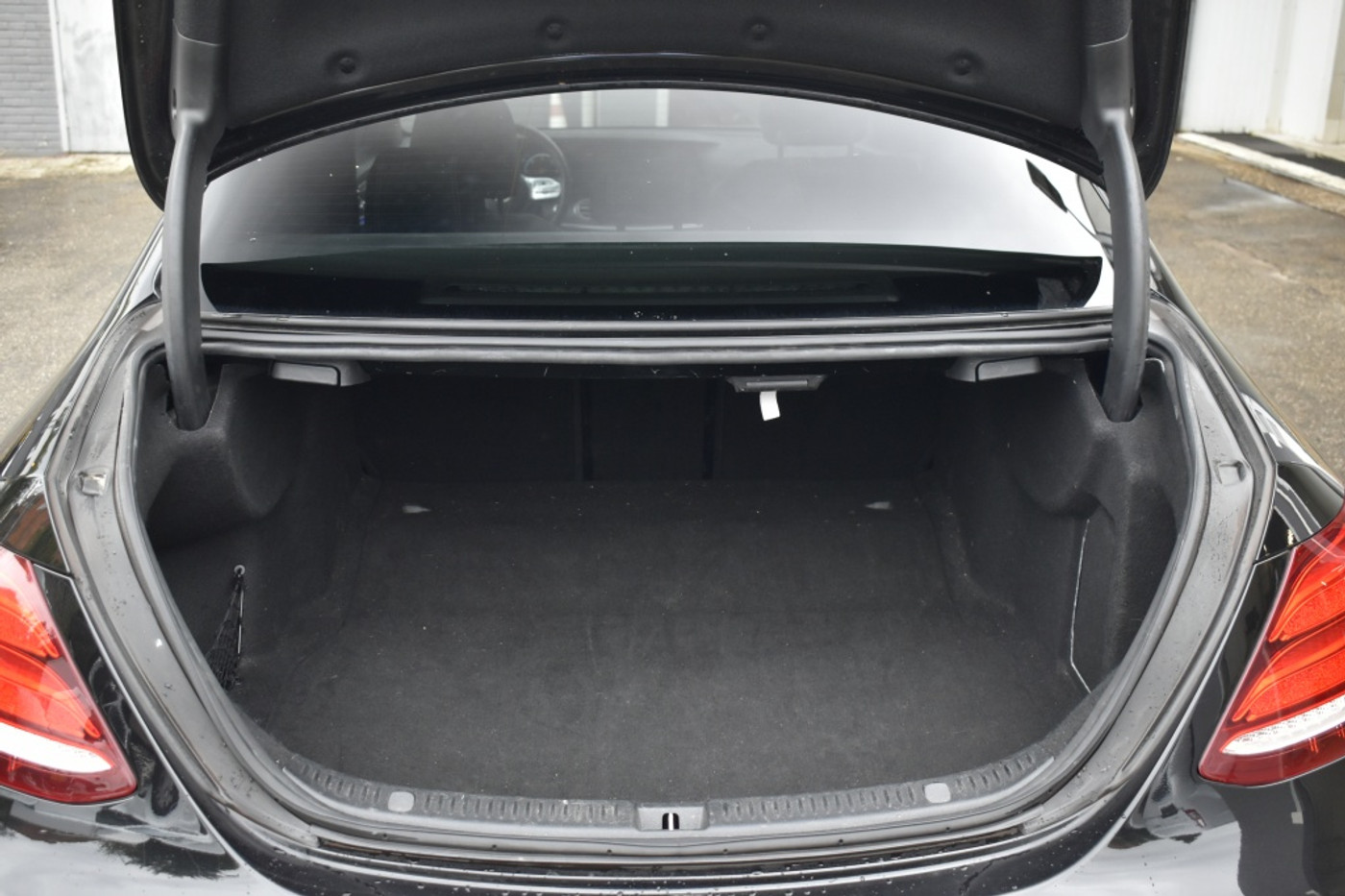 Foto van Mercedes-Benz E 220 D