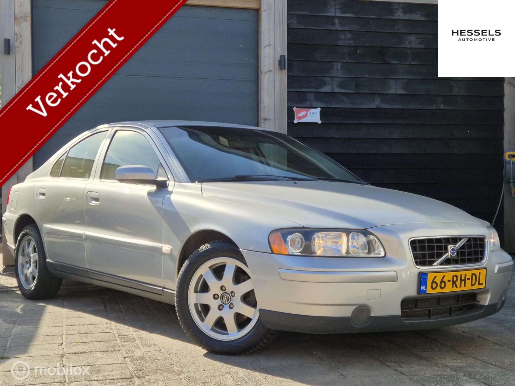 Volvo S60 2.4 Kinetic Automaat NW distributieriem 2005 - voorkant