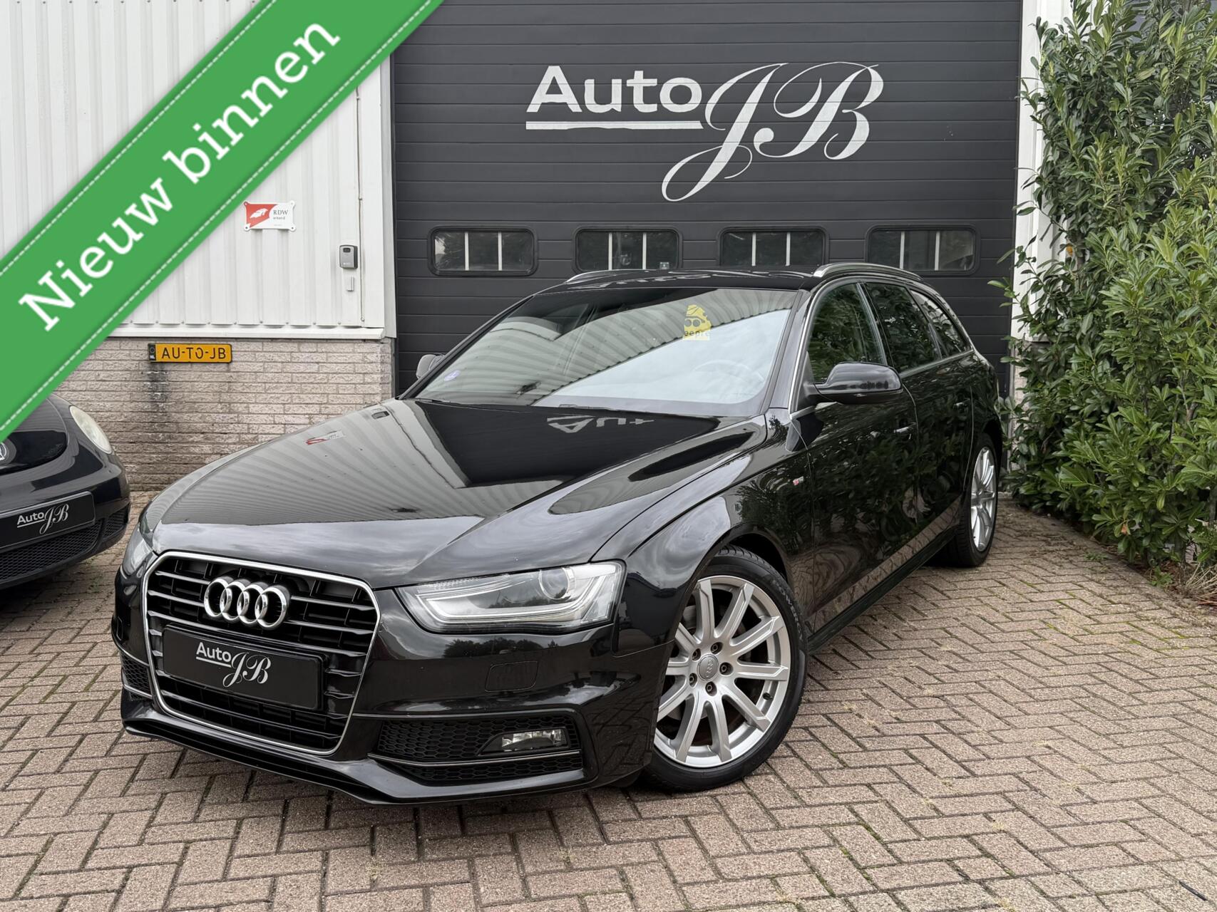 Audi A4 Avant 1.8 TFSI S-LINE | AUTOMAAT | XENON | NL-AUTO!! 2012 - voorkant