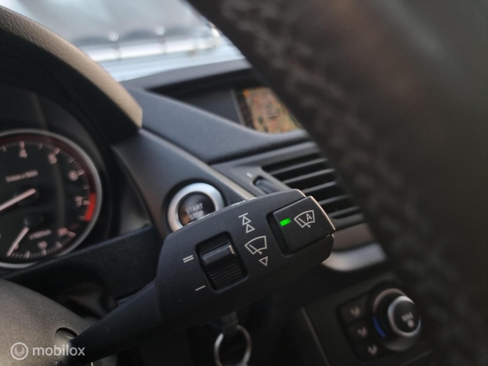 Foto van BMW X1 xDrive 28i
