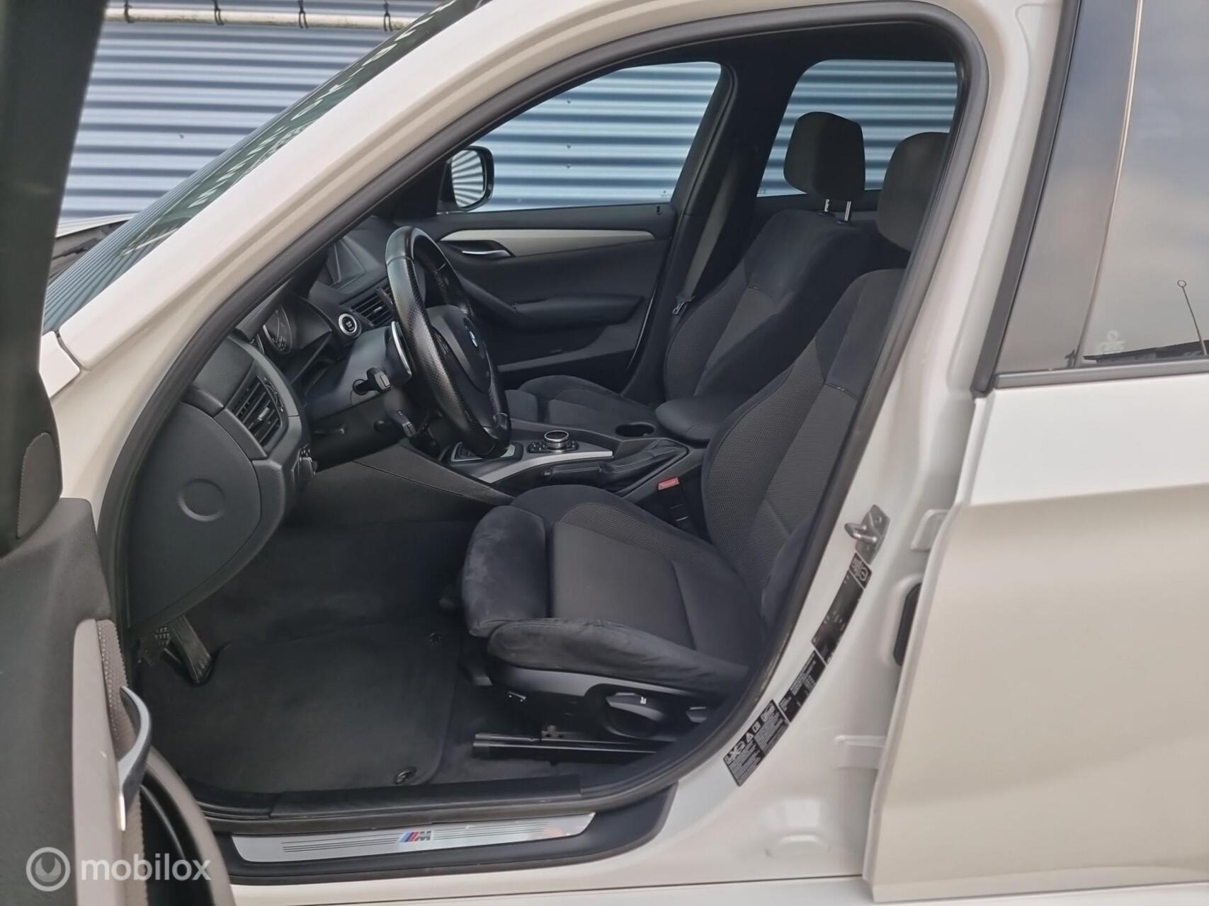 Foto van BMW X1 xDrive 28i