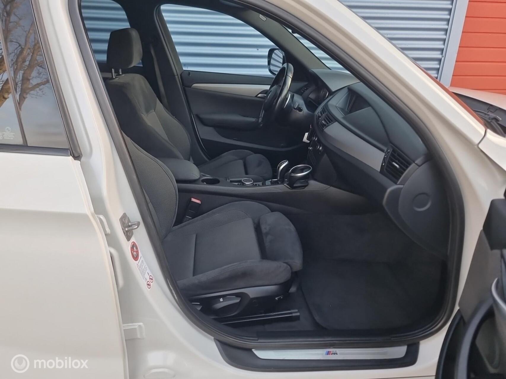 Foto van BMW X1 xDrive 28i
