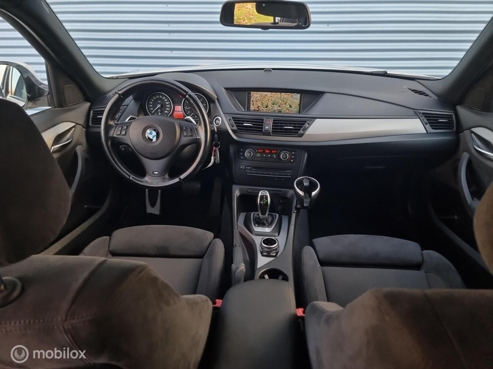Foto van BMW X1 xDrive 28i