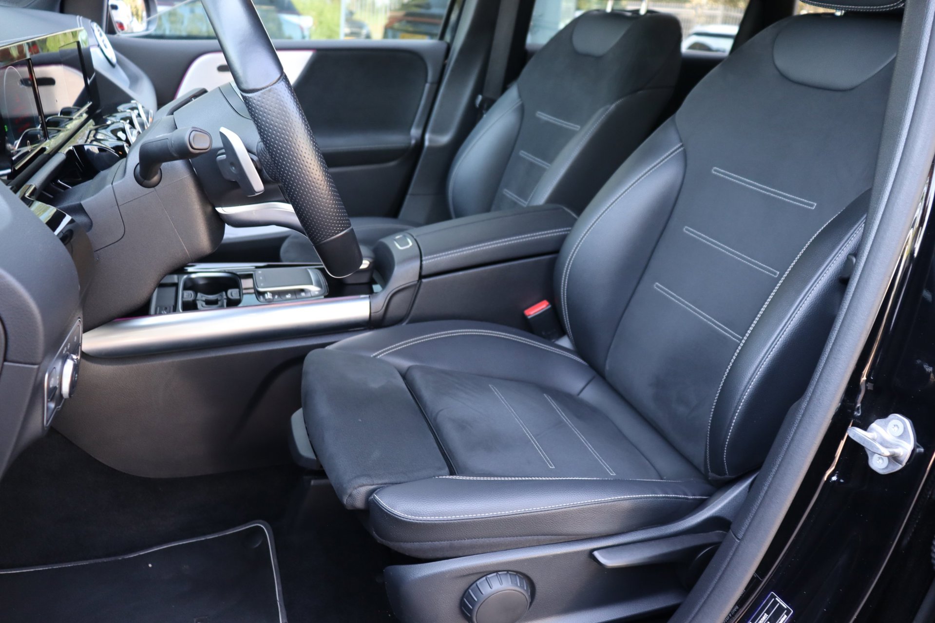 Foto van Mercedes-Benz B 250 E