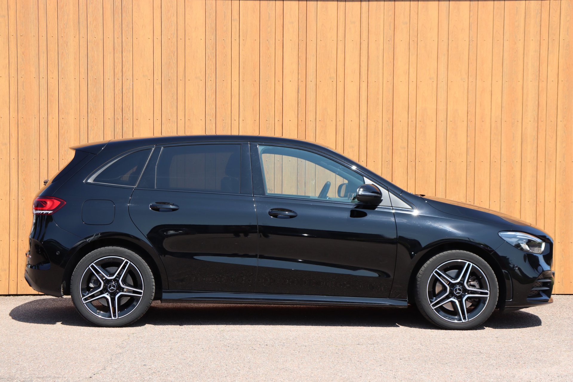 Foto van Mercedes-Benz B 250 E