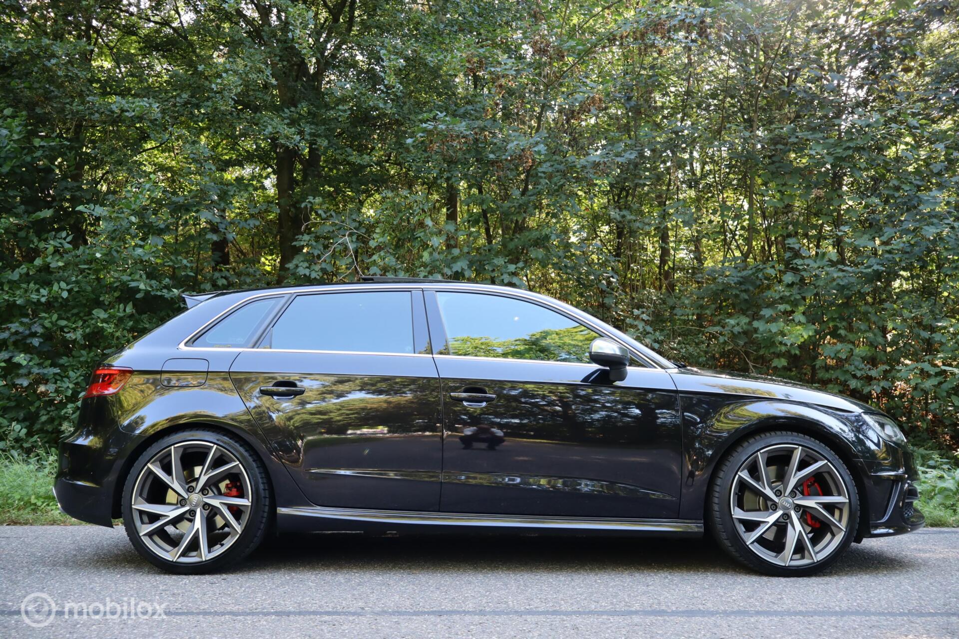 Foto van Audi S3 Sportback