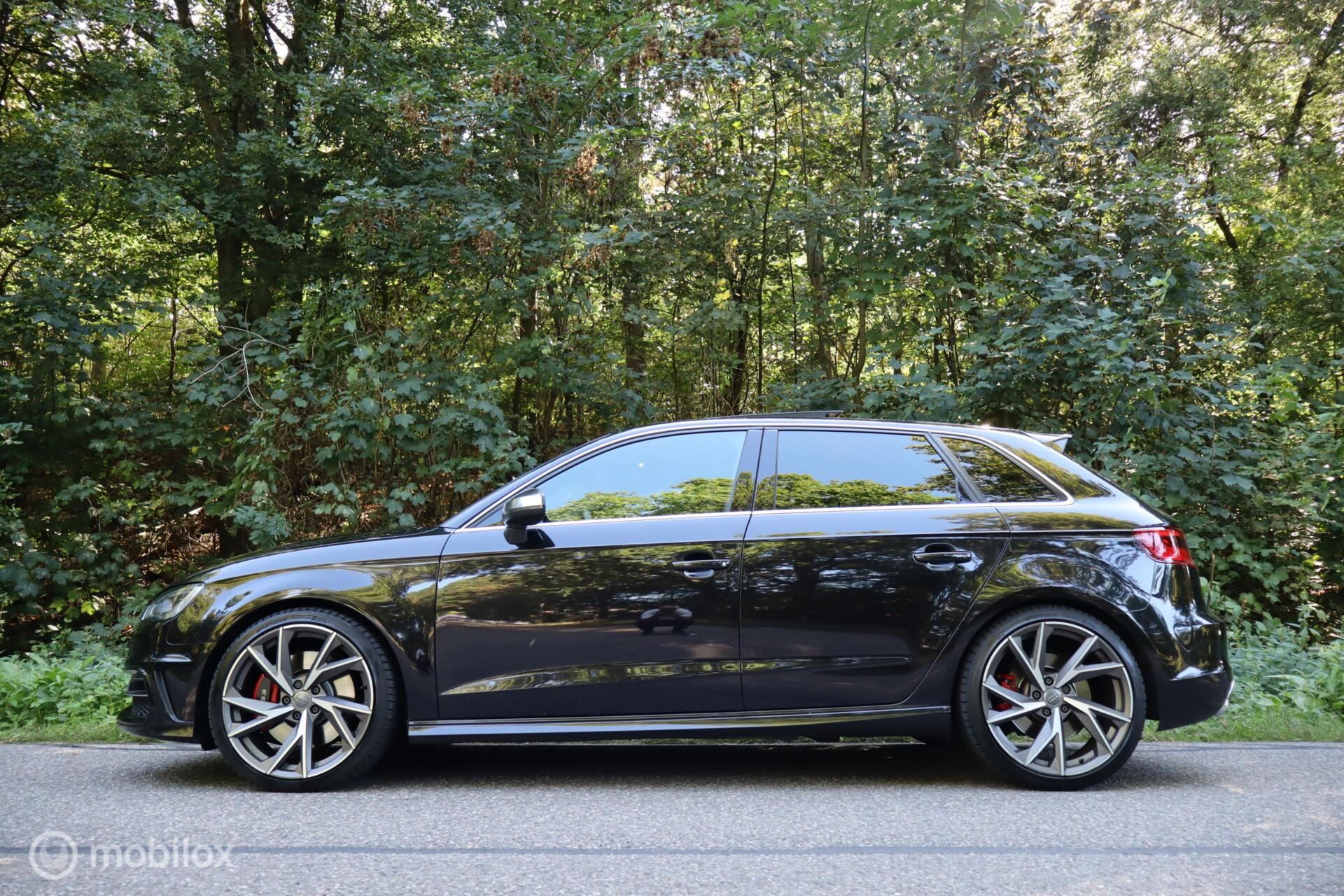 Foto van Audi S3 Sportback