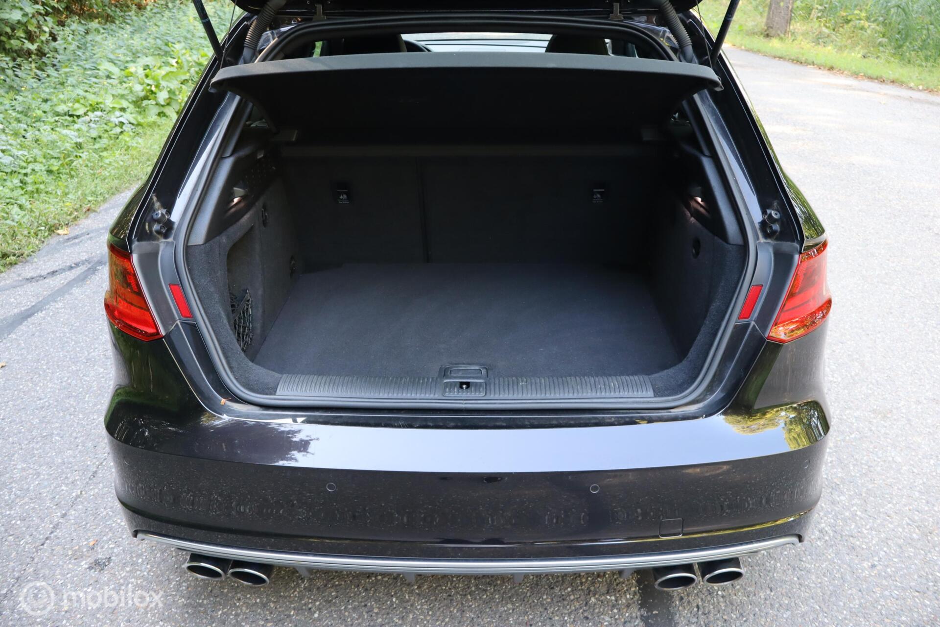 Foto van Audi S3 Sportback
