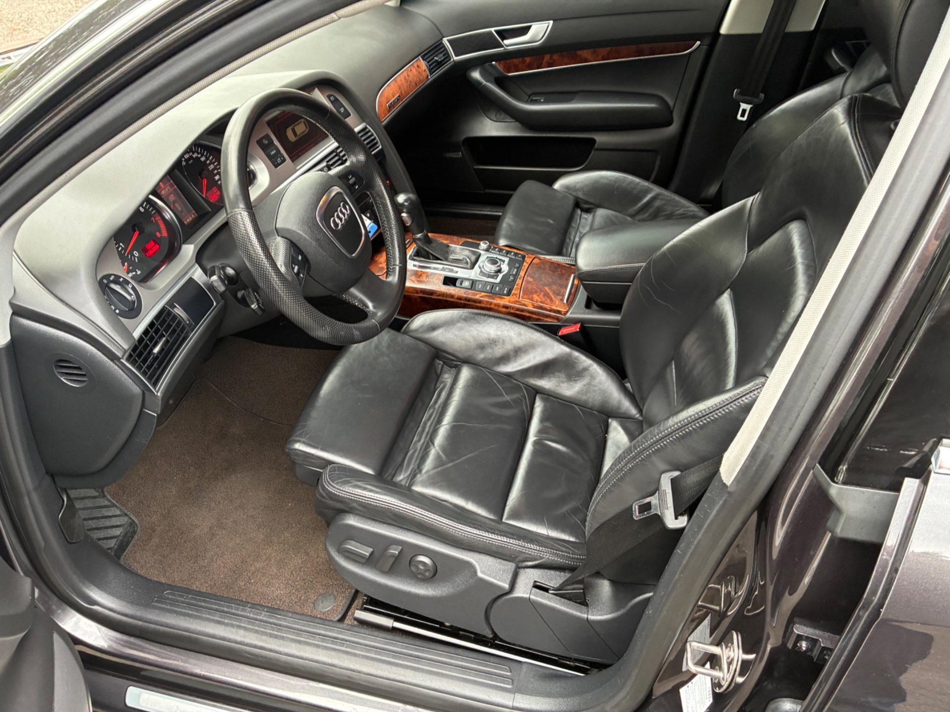 Foto van Audi A6 Allroad Quattro 4,2 V8