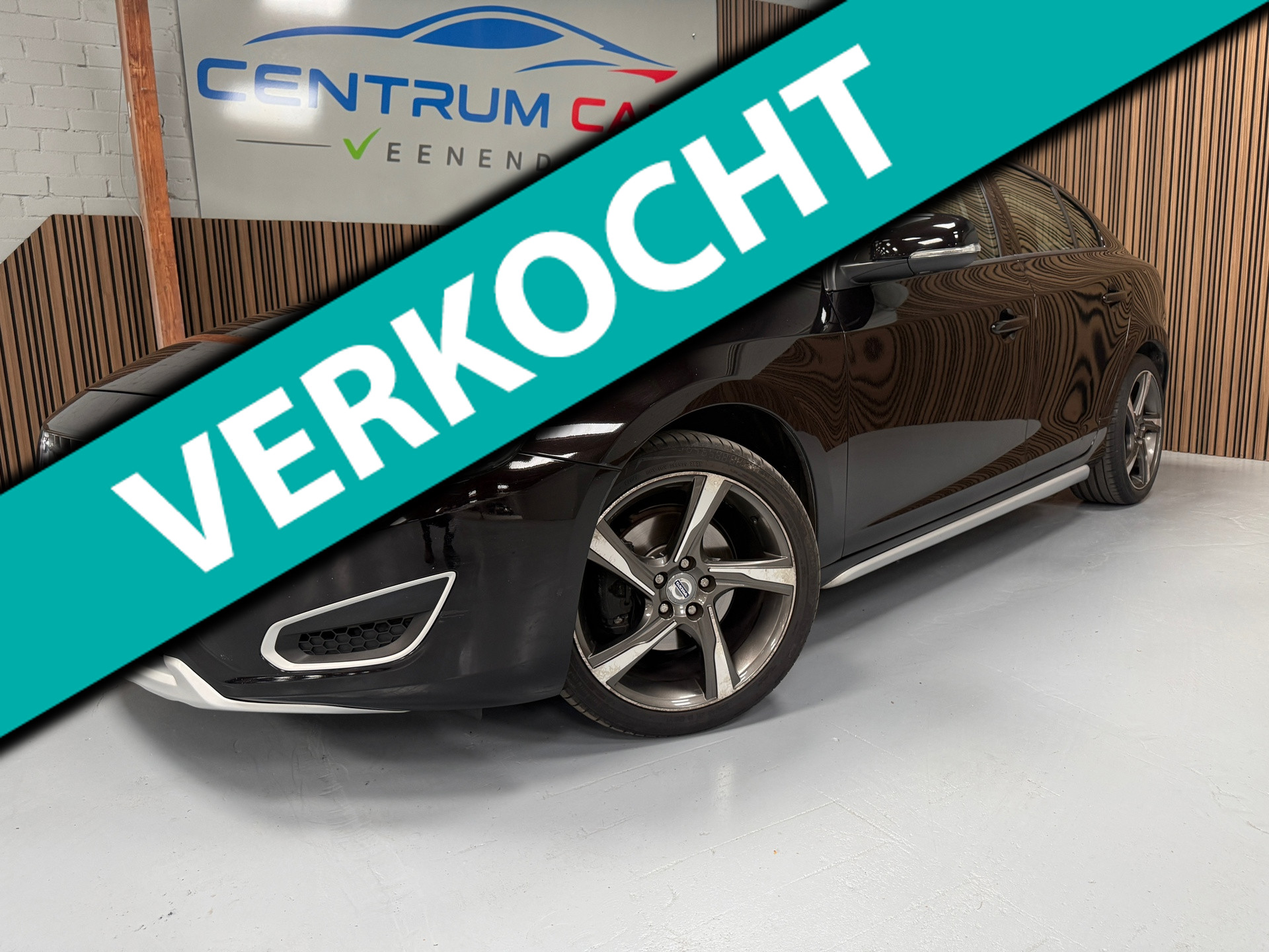 Volvo S60 2.0 D3 Intro Edition, 18" , Rijdt en schakelt goed, nieuwe APK 2010 - voorkant