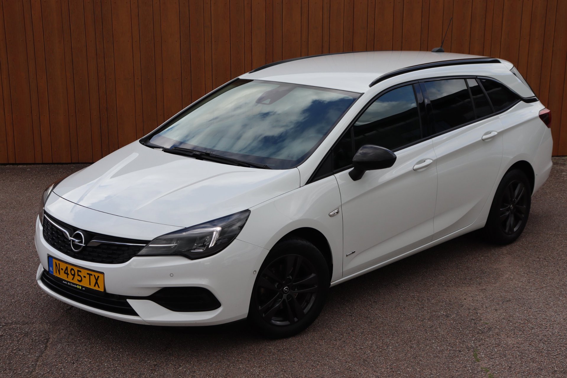 Foto van Opel Astra Sports Tourer+