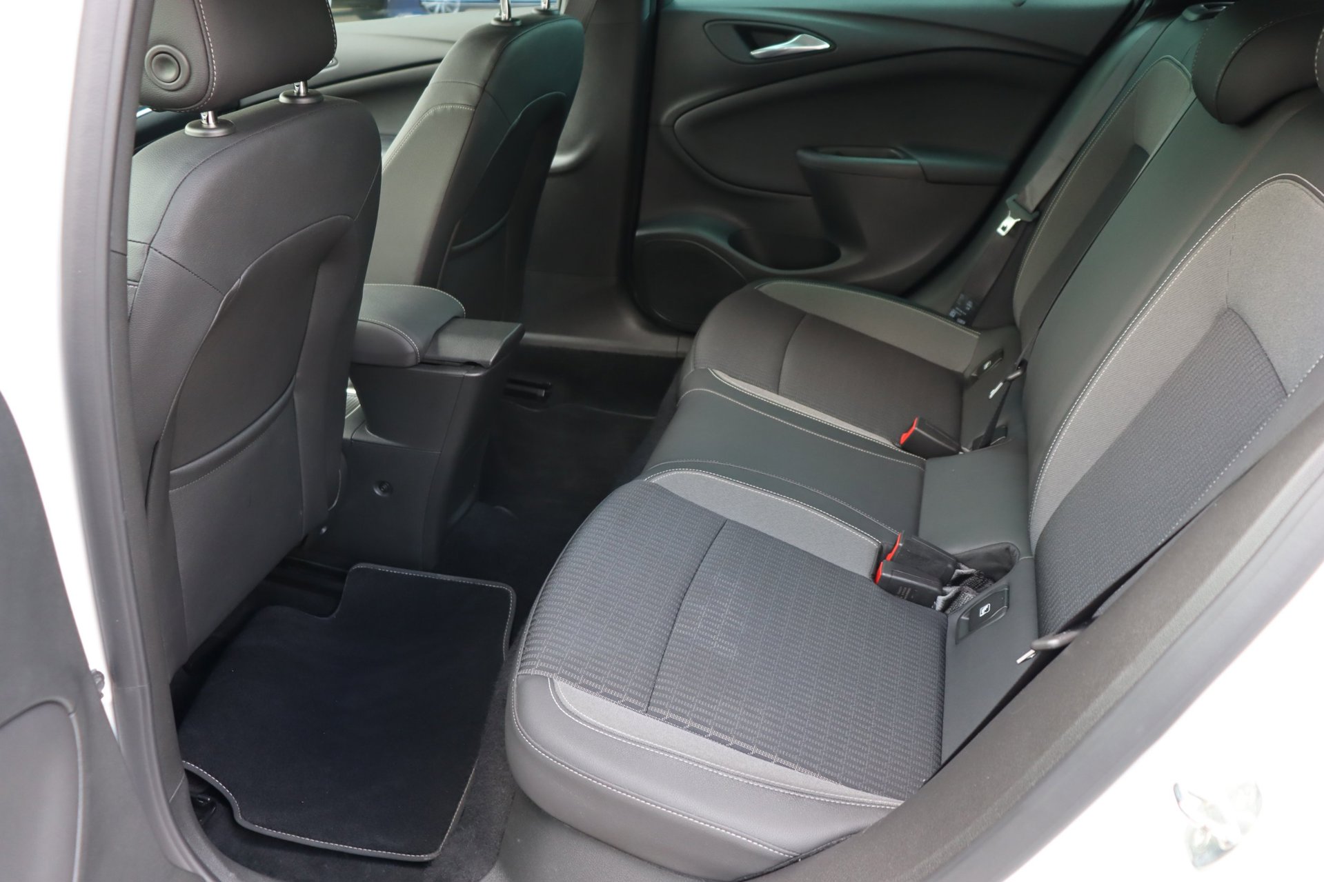Foto van Opel Astra Sports Tourer+