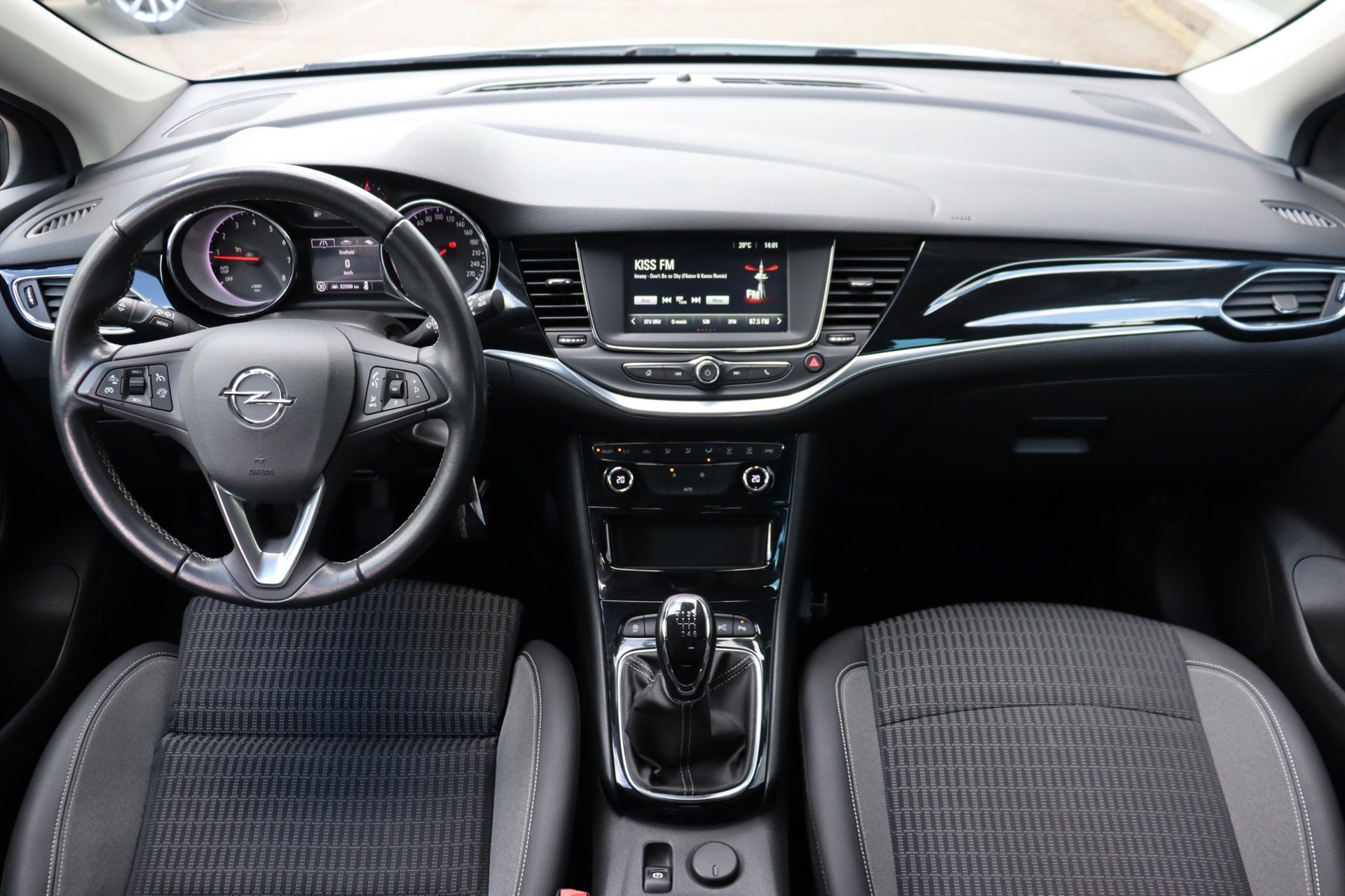 Foto van Opel Astra Sports Tourer+
