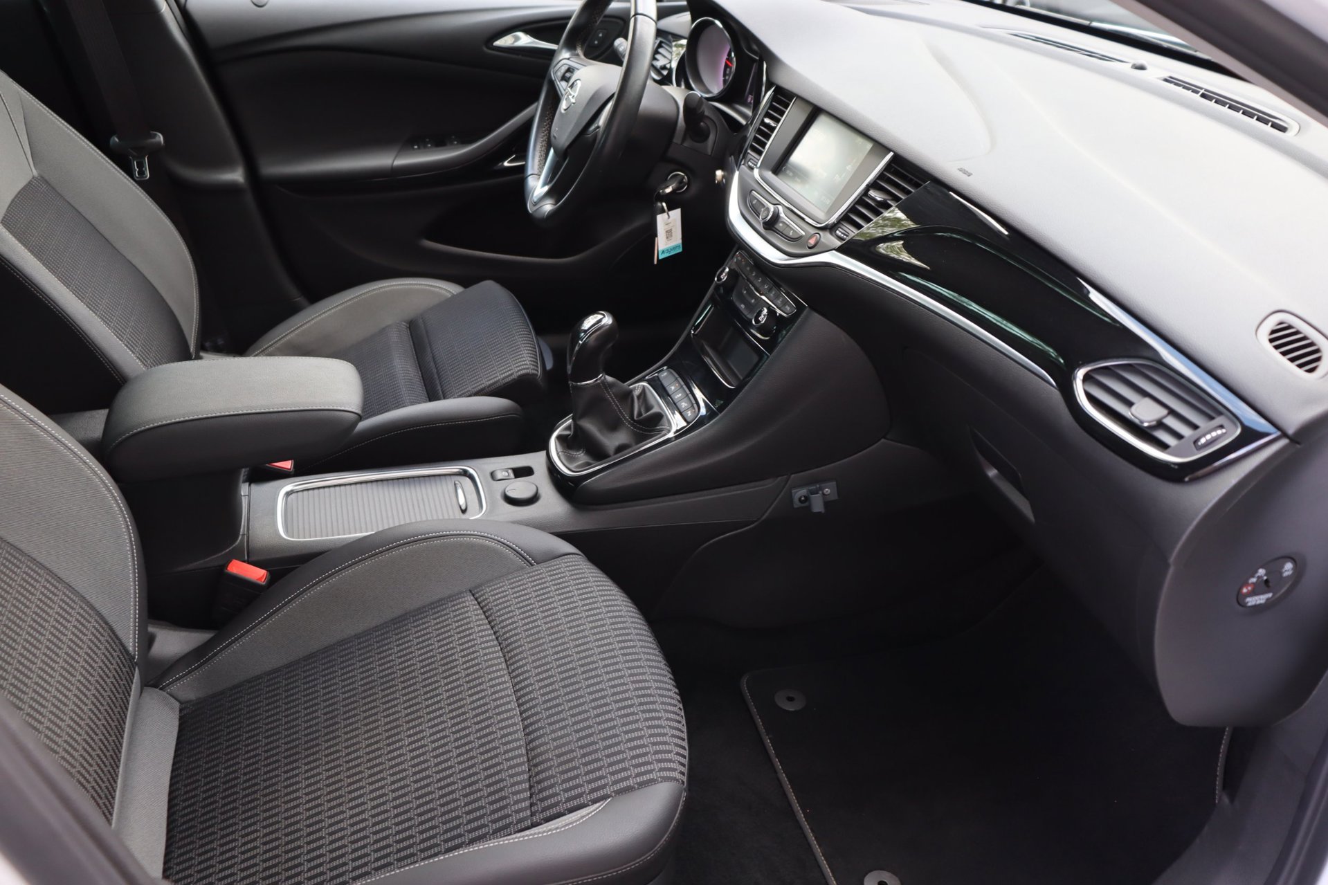 Foto van Opel Astra Sports Tourer+