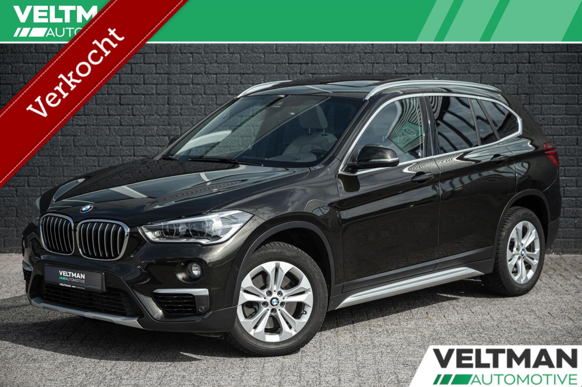BMW X1 Sdrive20i sDrive20i PANORAMADAK TREKHAAK LEDER CAMERA CRUISE HAD UP 2019 - voorkant