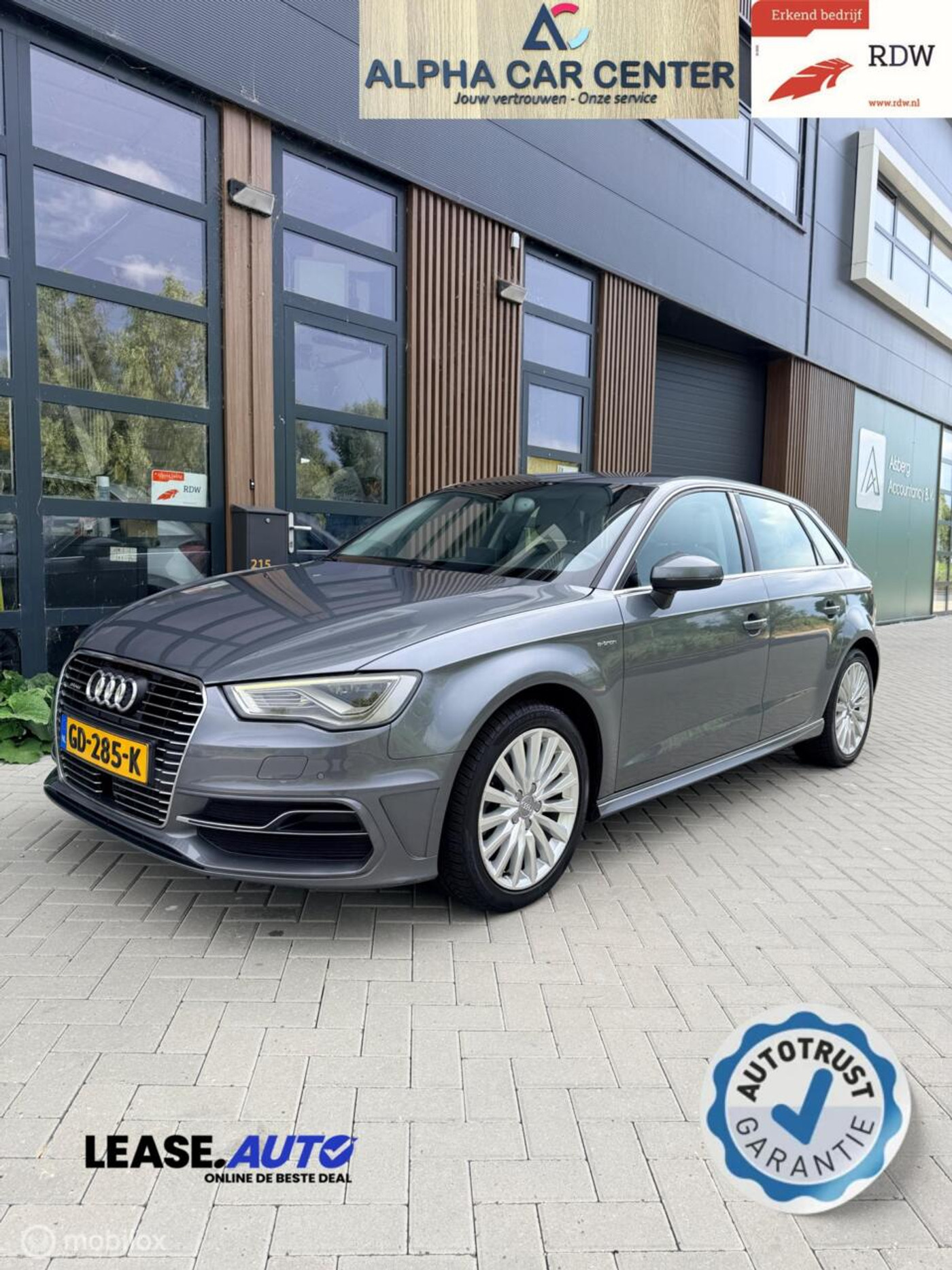 Audi A3 Sportback E-tron 1.4 e-tron  Ambition  DEALER/GARANTIE/NAP 2015 - voorkant