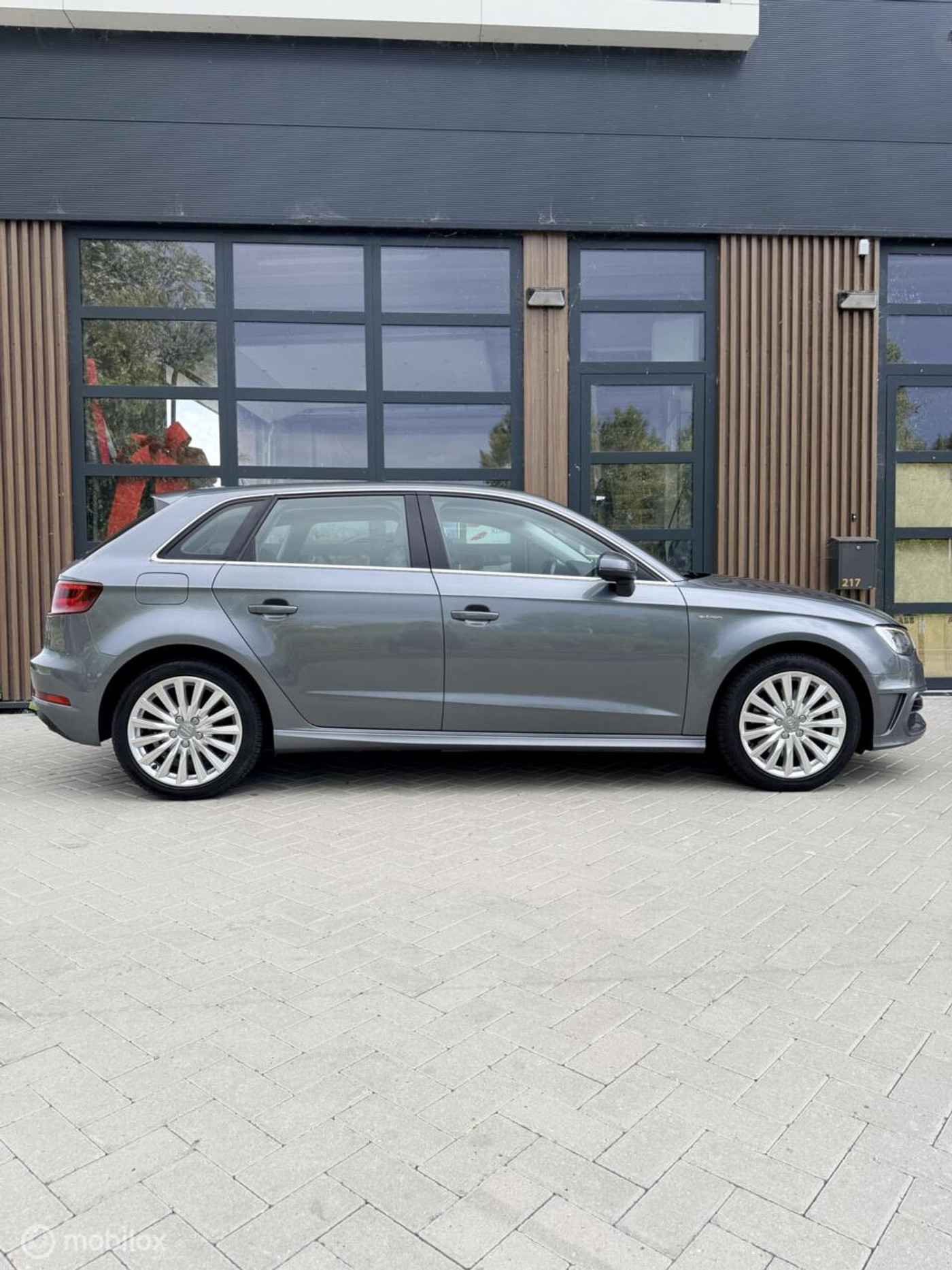 Foto van Audi A3 Sportback E-tron
