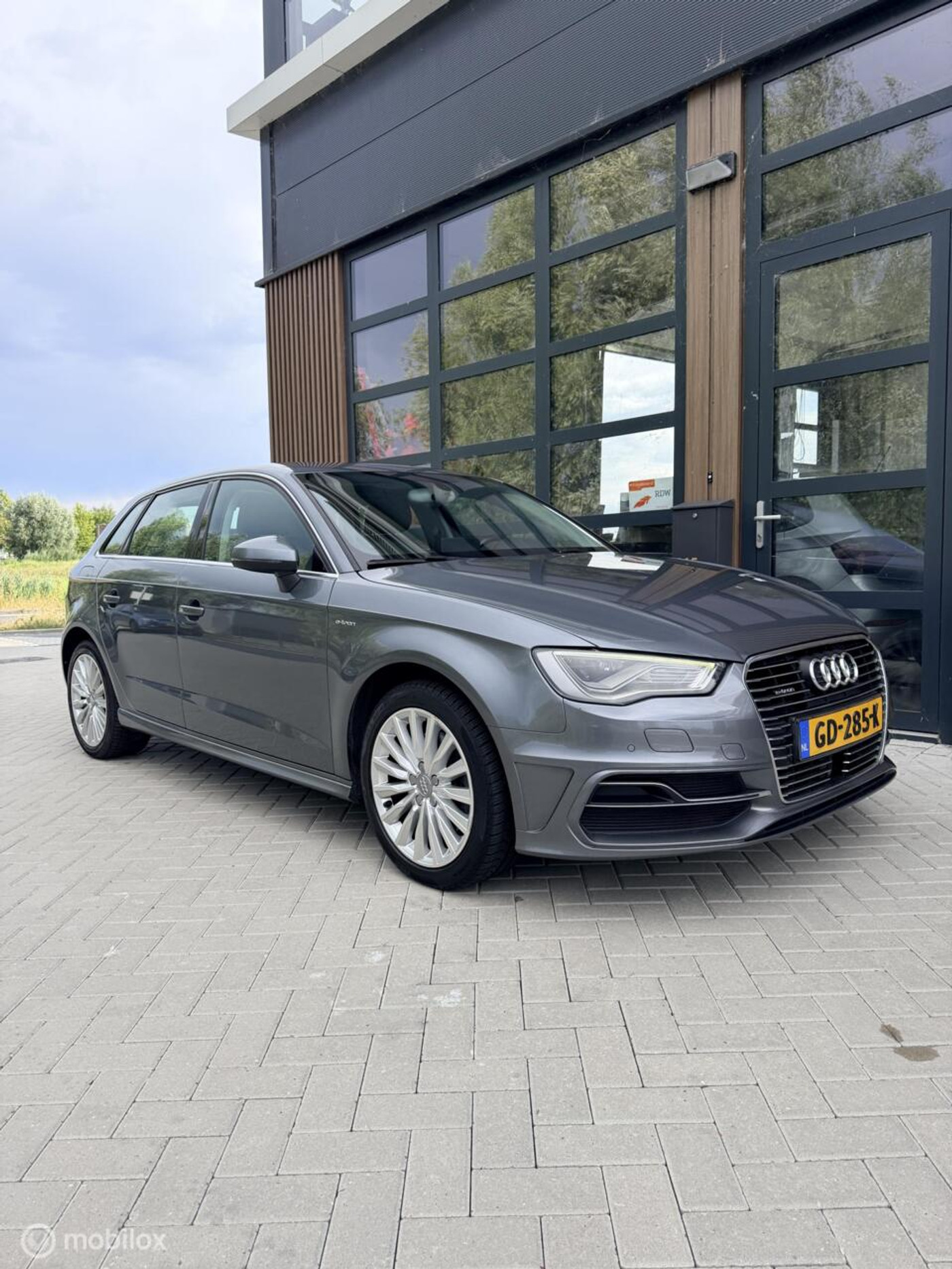 Foto van Audi A3 Sportback E-tron