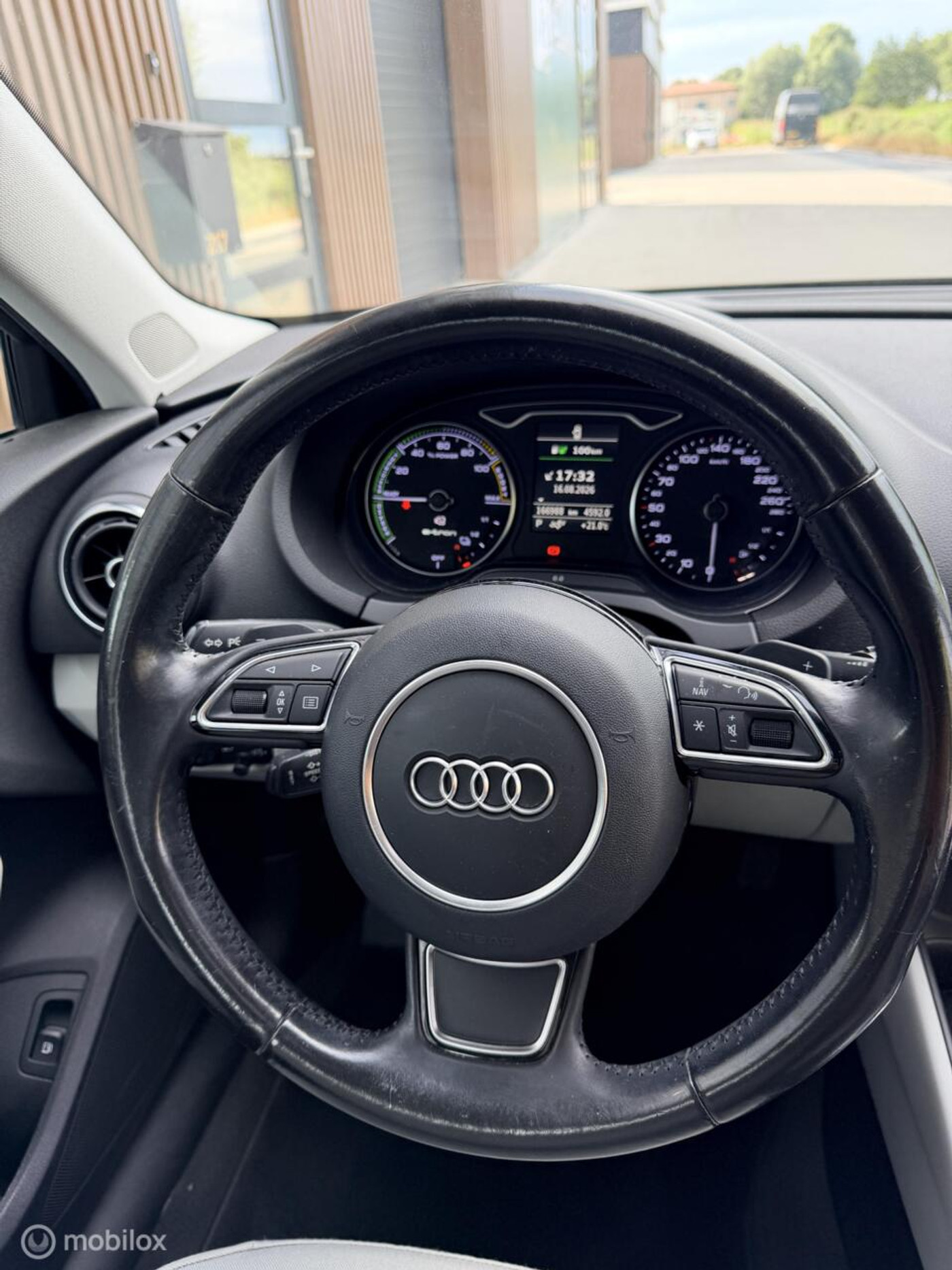 Foto van Audi A3 Sportback E-tron