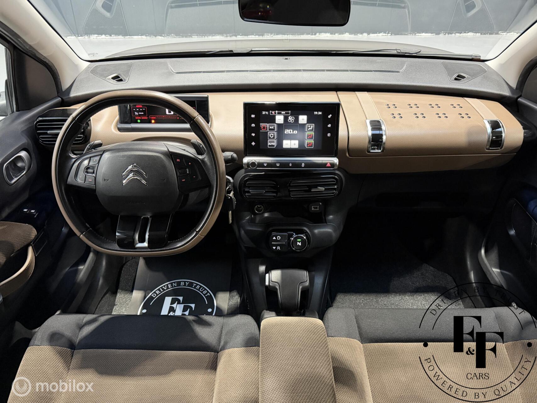 Foto van Citroen C4 Cactus