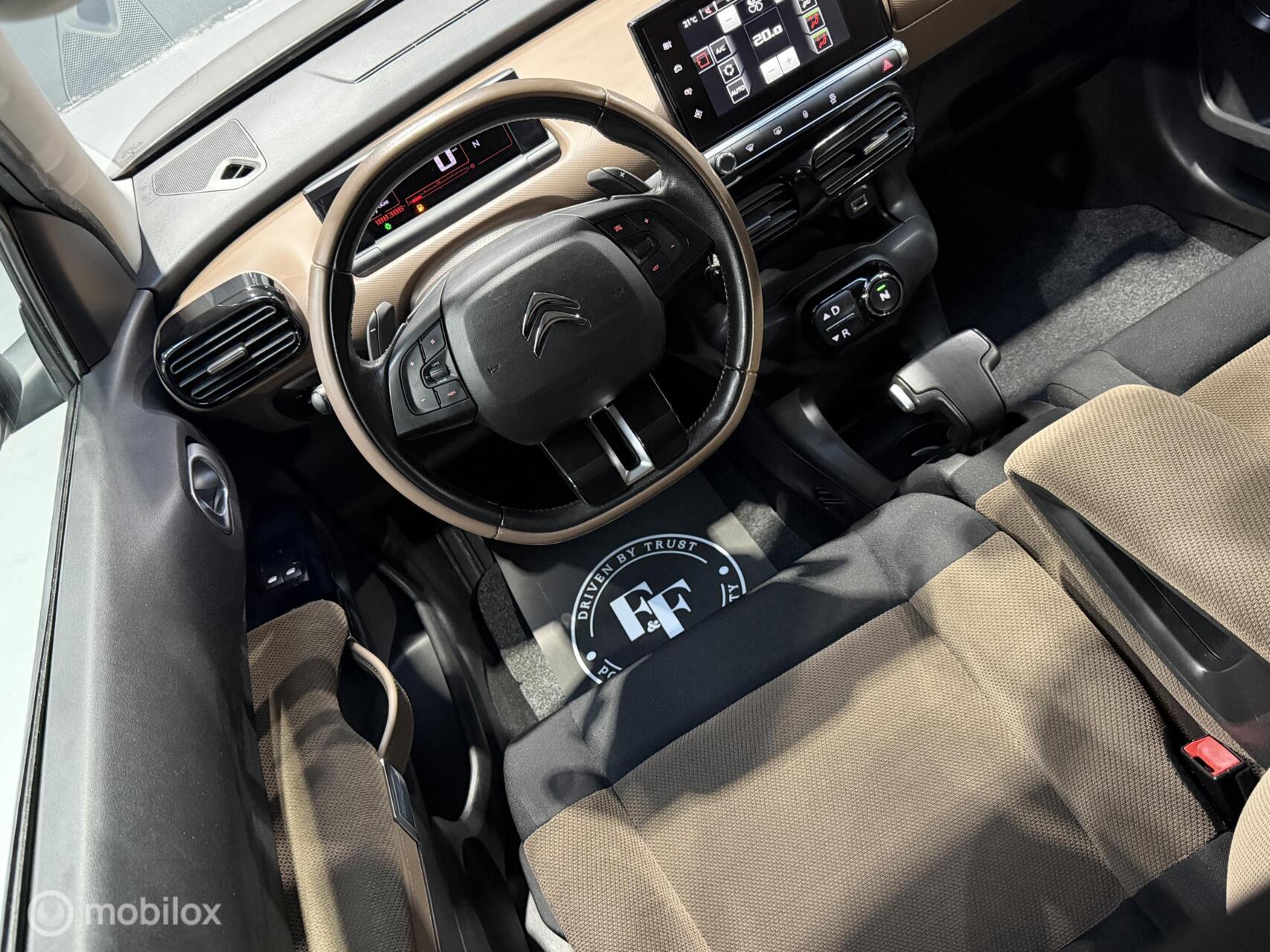 Foto van Citroen C4 Cactus