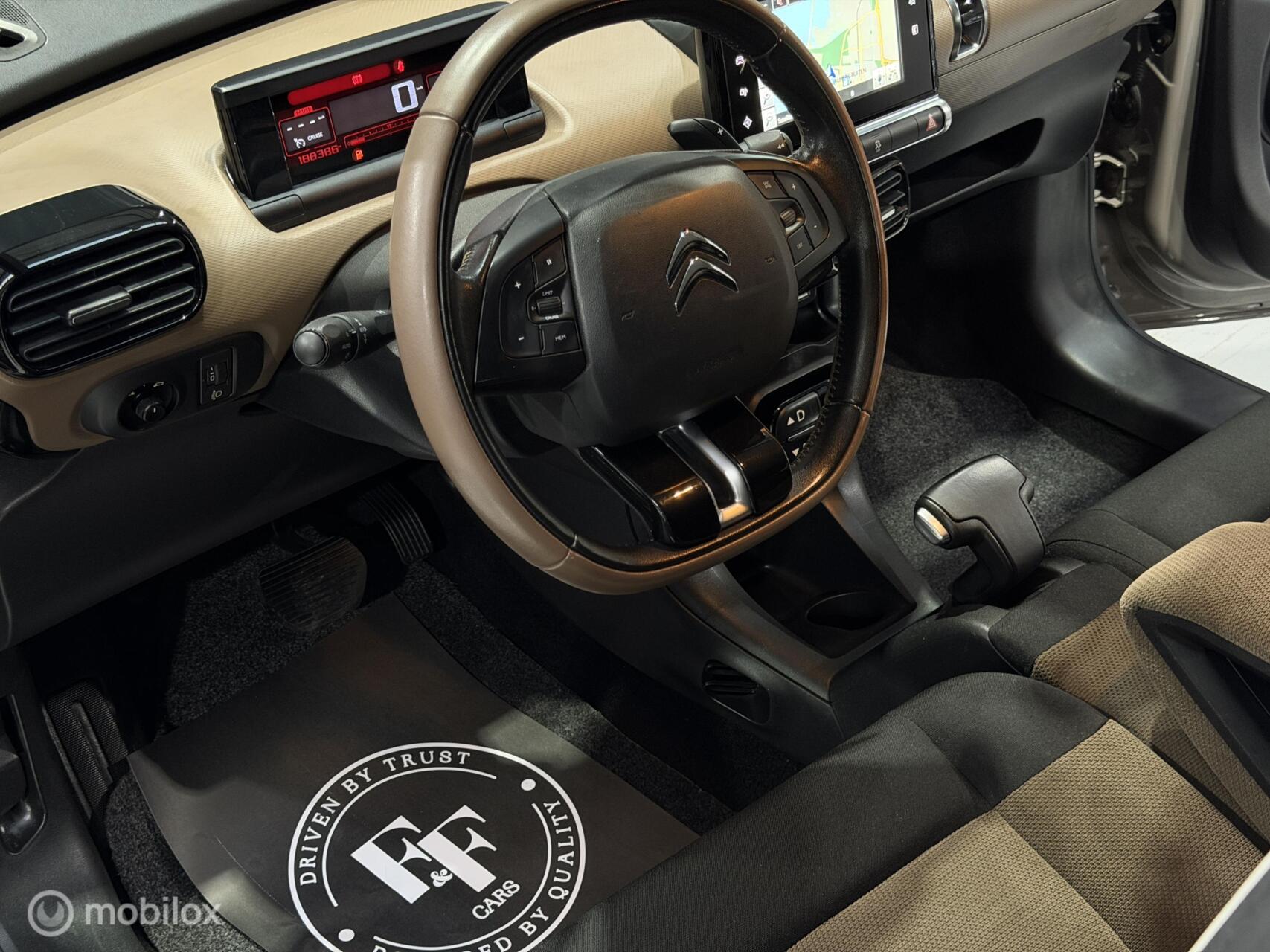 Foto van Citroen C4 Cactus